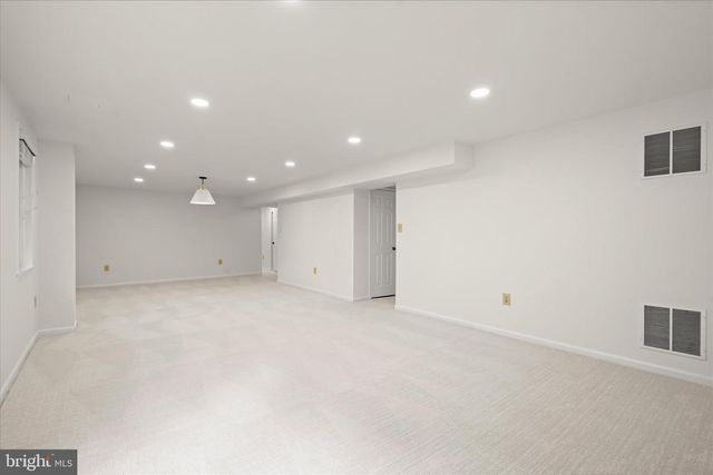 7533 PEPPERELL DR, Bethesda, MD 20817