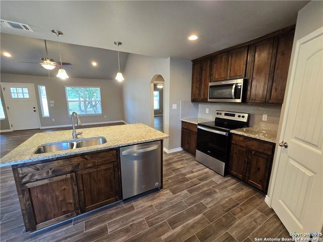 167 Twin Elm, Canyon Lake, TX 78133
