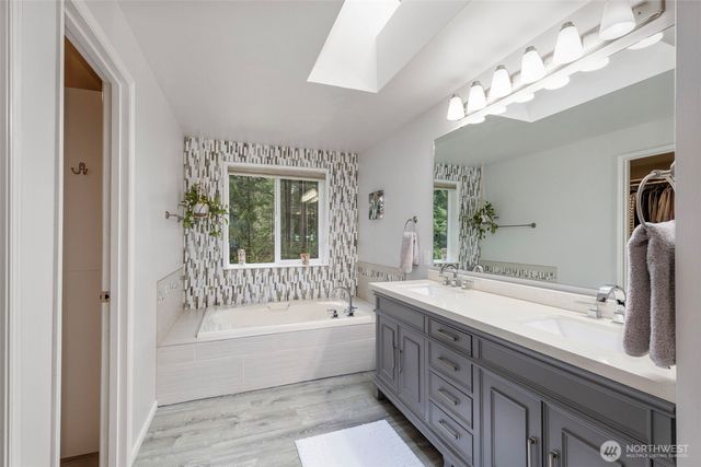 4820 NW Hosman Circle, Silverdale, WA 98383