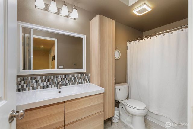 4820 NW Hosman Circle, Silverdale, WA 98383