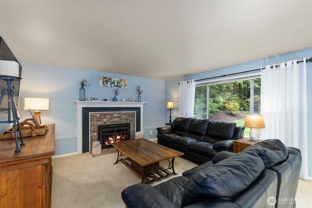 4820 NW Hosman Circle, Silverdale, WA 98383