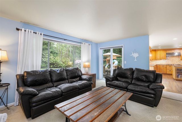 4820 NW Hosman Circle, Silverdale, WA 98383
