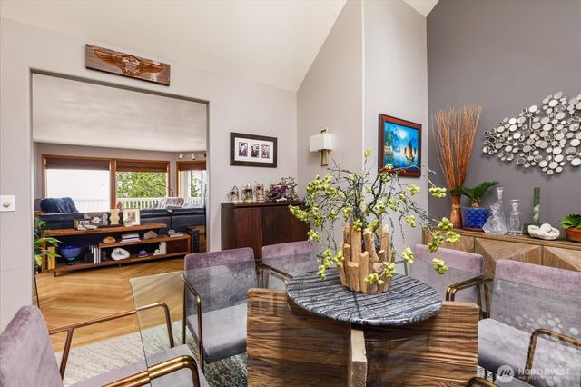 2011 Sandusky Road, Oak Harbor, WA 98277