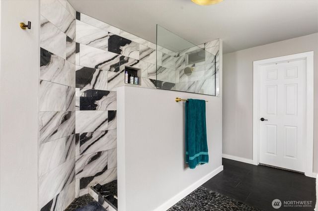 2011 Sandusky Road, Oak Harbor, WA 98277