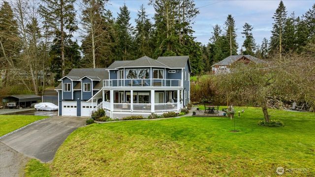 2011 Sandusky Road, Oak Harbor, WA 98277