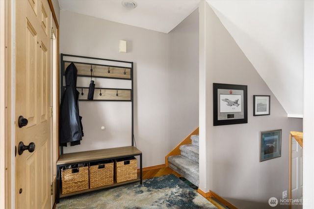 2011 Sandusky Road, Oak Harbor, WA 98277