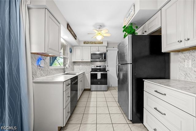 224 SE 43rd TER, Cape Coral, FL 33904