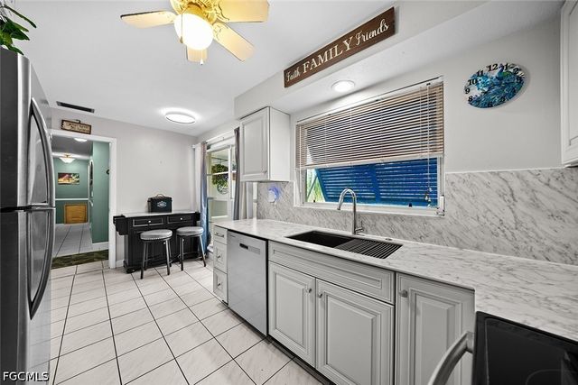 224 SE 43rd TER, Cape Coral, FL 33904