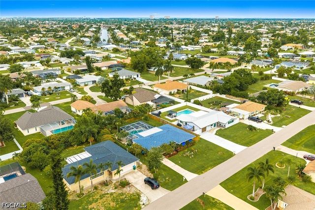 224 SE 43rd TER, Cape Coral, FL 33904