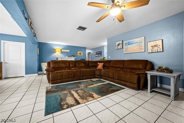 224 SE 43rd TER, Cape Coral, FL 33904