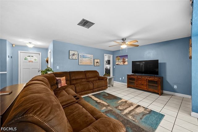 224 SE 43rd TER, Cape Coral, FL 33904