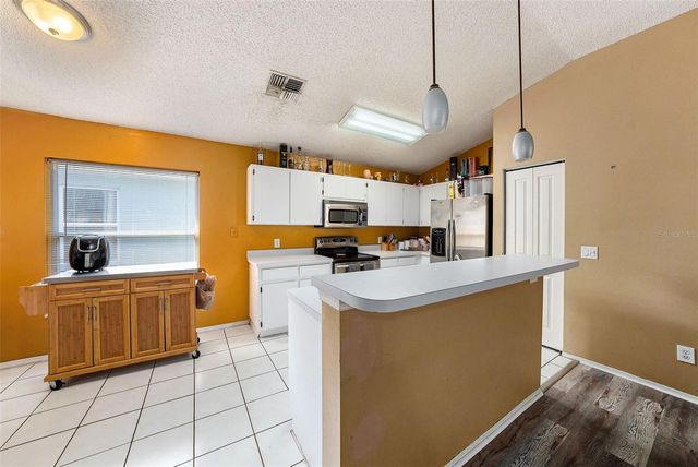 1653 PORTSMOUTH LAKE DRIVE, Brandon, FL 33511