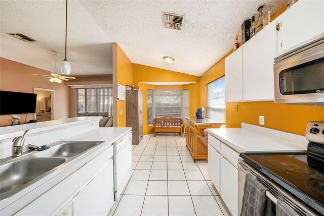 1653 PORTSMOUTH LAKE DRIVE, Brandon, FL 33511