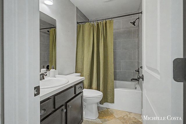 7085 Koper Circle, Zeeland Twp, MI 49464