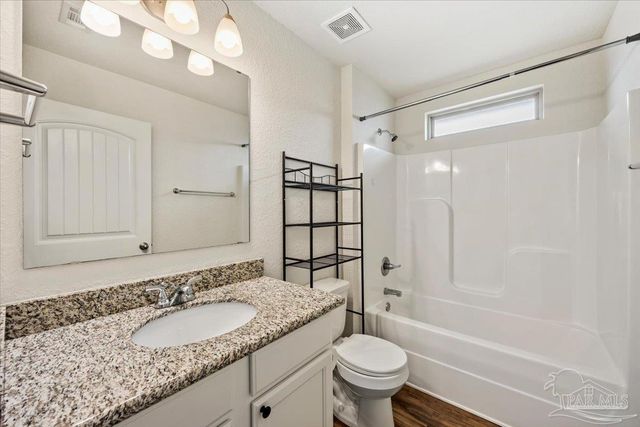 6257 Redberry Dr, Gulf Breeze, FL 32563