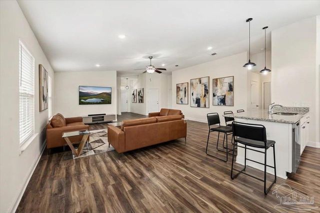 6257 Redberry Dr, Gulf Breeze, FL 32563