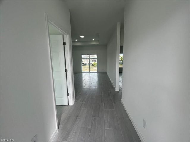 6007 Paula AVE N, Lehigh Acres, FL 33971