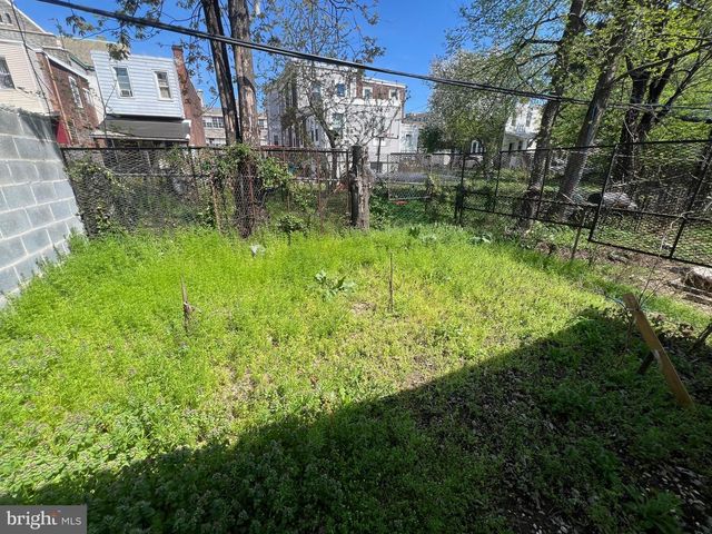 429 W ASHDALE ST, Philadelphia, PA 19120