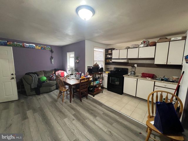 429 W ASHDALE ST, Philadelphia, PA 19120