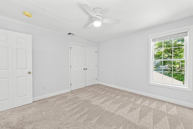 14 Davis Road, Merrimack, NH 03054