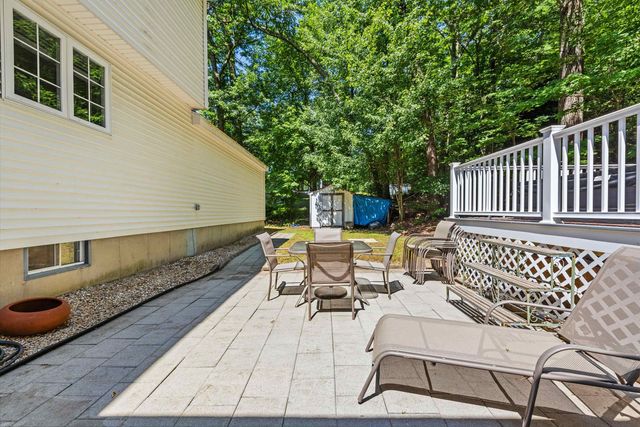 14 Davis Road, Merrimack, NH 03054