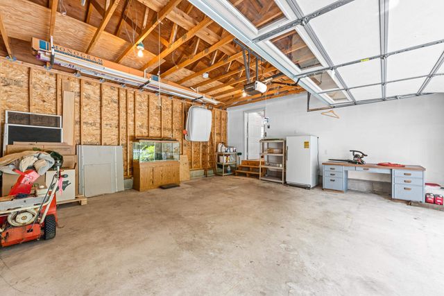 14 Davis Road, Merrimack, NH 03054