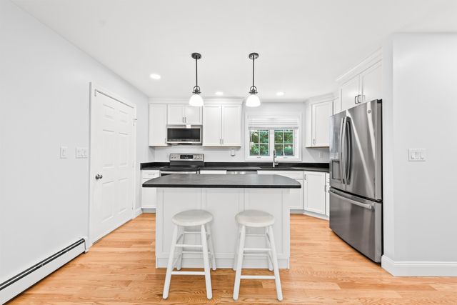 14 Davis Road, Merrimack, NH 03054
