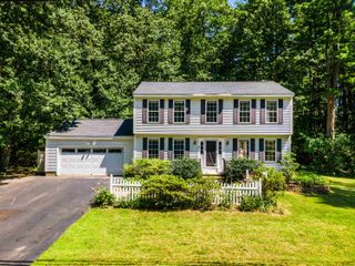 14 Davis Road, Merrimack, NH 03054