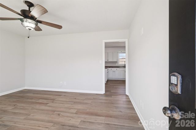 127 Mullinax Drive, Grover, NC 28073