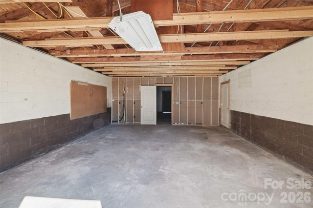 127 Mullinax Drive, Grover, NC 28073