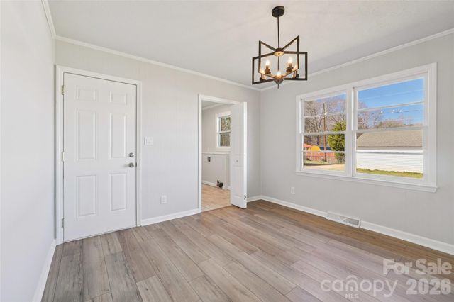 127 Mullinax Drive, Grover, NC 28073