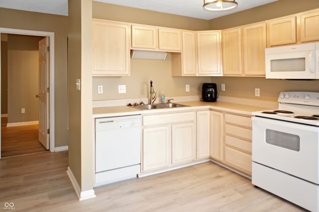 4805 Kelvington Drive, Indianapolis, IN 46254