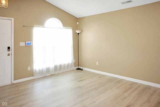 4805 Kelvington Drive, Indianapolis, IN 46254