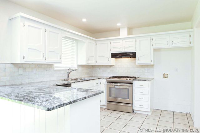 786 N Zenith Avenue, Tulsa, OK 74127