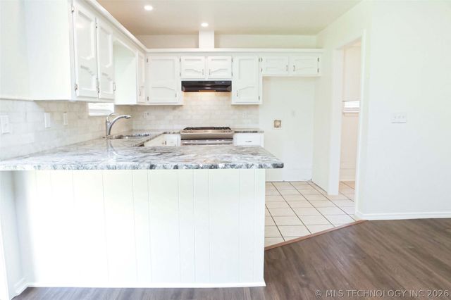 786 N Zenith Avenue, Tulsa, OK 74127