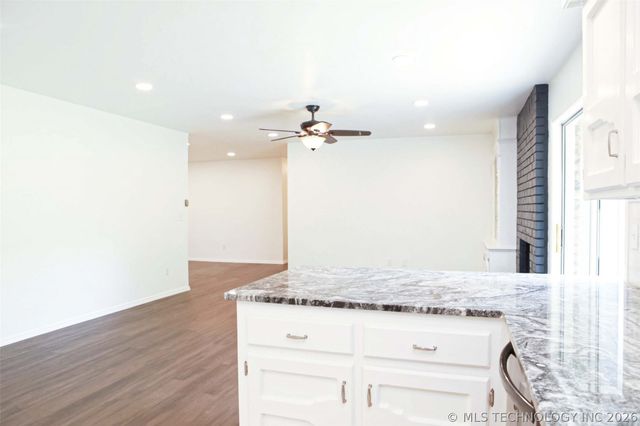 786 N Zenith Avenue, Tulsa, OK 74127