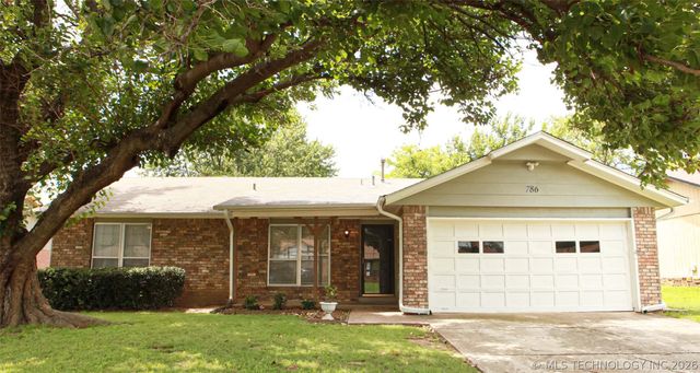 786 N Zenith Avenue, Tulsa, OK 74127