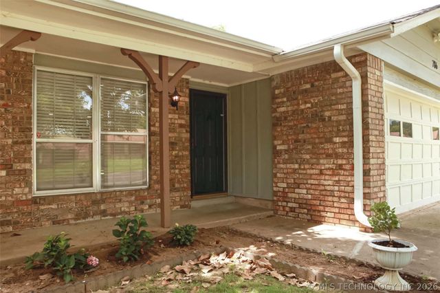 786 N Zenith Avenue, Tulsa, OK 74127