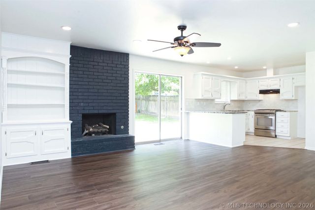 786 N Zenith Avenue, Tulsa, OK 74127