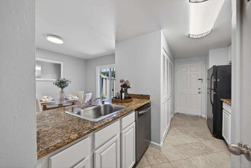 Image 11 of property listing at 5025 Pine Tree Terrace, Campbell, CA 95008
