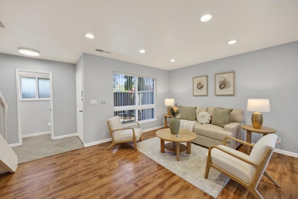 Image 4 of property listing at 5025 Pine Tree Terrace, Campbell, CA 95008