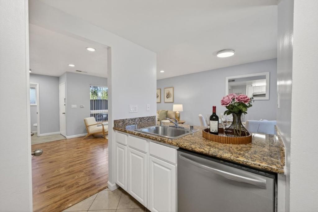 Image 8 of property listing at 5025 Pine Tree Terrace, Campbell, CA 95008