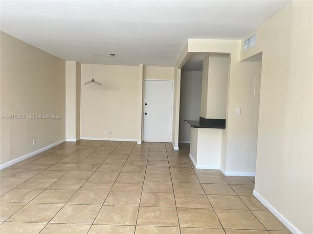 401 Golden Isles Dr 314, Hallandale Beach, FL 33009