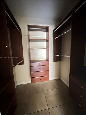 401 Golden Isles Dr 314, Hallandale Beach, FL 33009