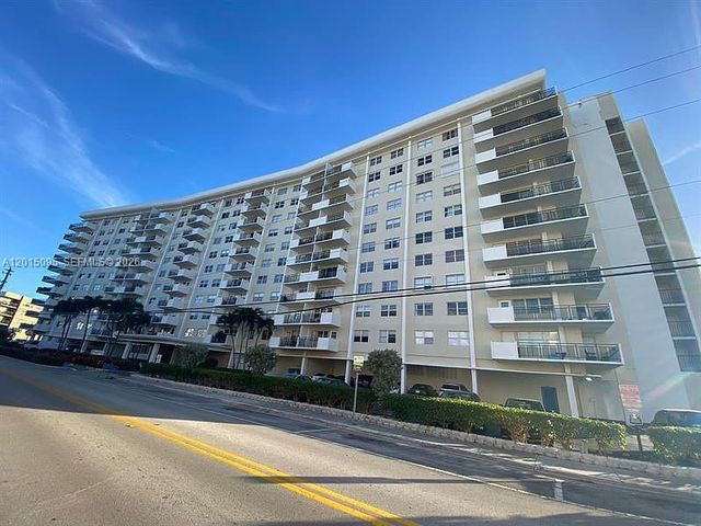401 Golden Isles Dr 314, Hallandale Beach, FL 33009