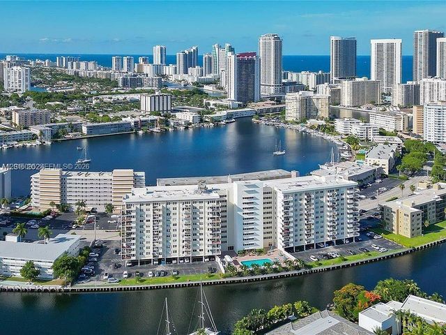 401 Golden Isles Dr 314, Hallandale Beach, FL 33009