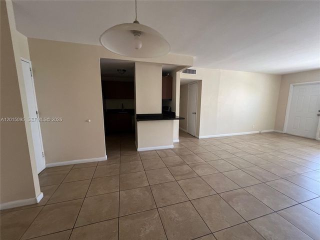 401 Golden Isles Dr 314, Hallandale Beach, FL 33009
