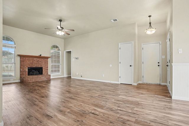 307 Modene Avenue, Waxahachie, TX 75165