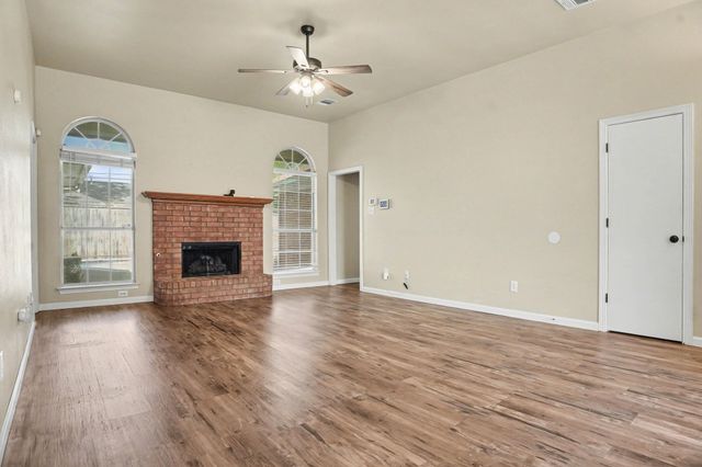 307 Modene Avenue, Waxahachie, TX 75165