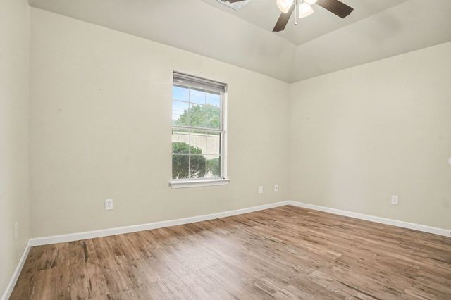 307 Modene Avenue, Waxahachie, TX 75165